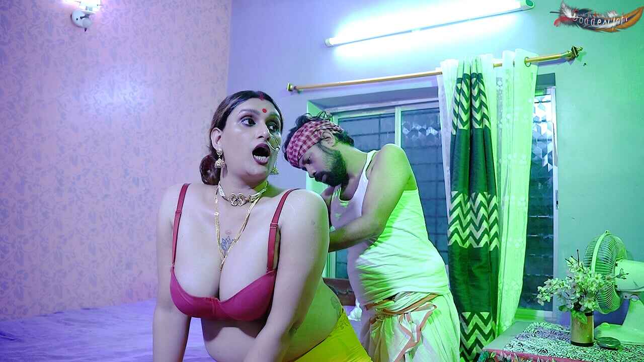 Nukar Bhabhi Sareewali Ki Xxx - Naukar aur Bade Dudhwali Madam 2023 Goddesmahi XXX Video